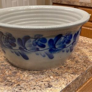 Elegant Blue Floral Eldreth Stoneware Bowl. Hard to find in this large size